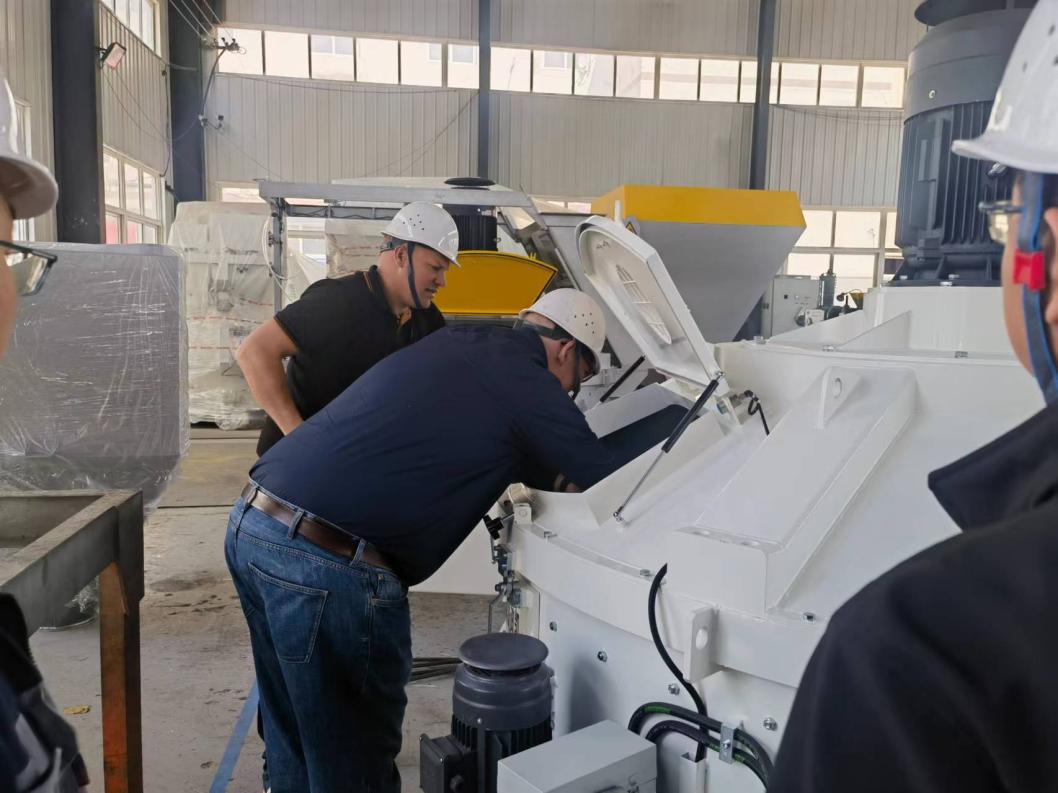 立軸行星式攪拌機(jī) 立軸行星式攪拌機(jī)